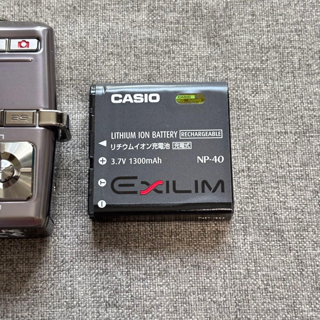 CASIO EXILIM 7.2メガピクセル コンパクトデジタルカメラ