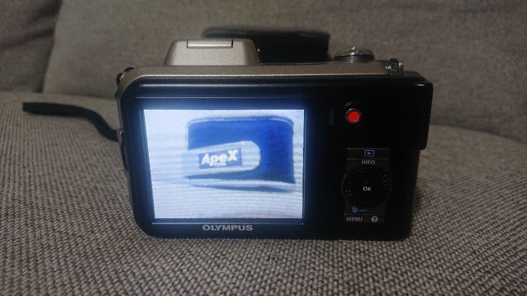 OLYMPUSデジカメSP -600UZ 乾電池使用