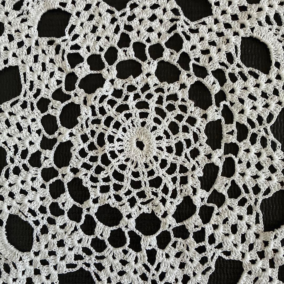 レース編み　テーブルクロス