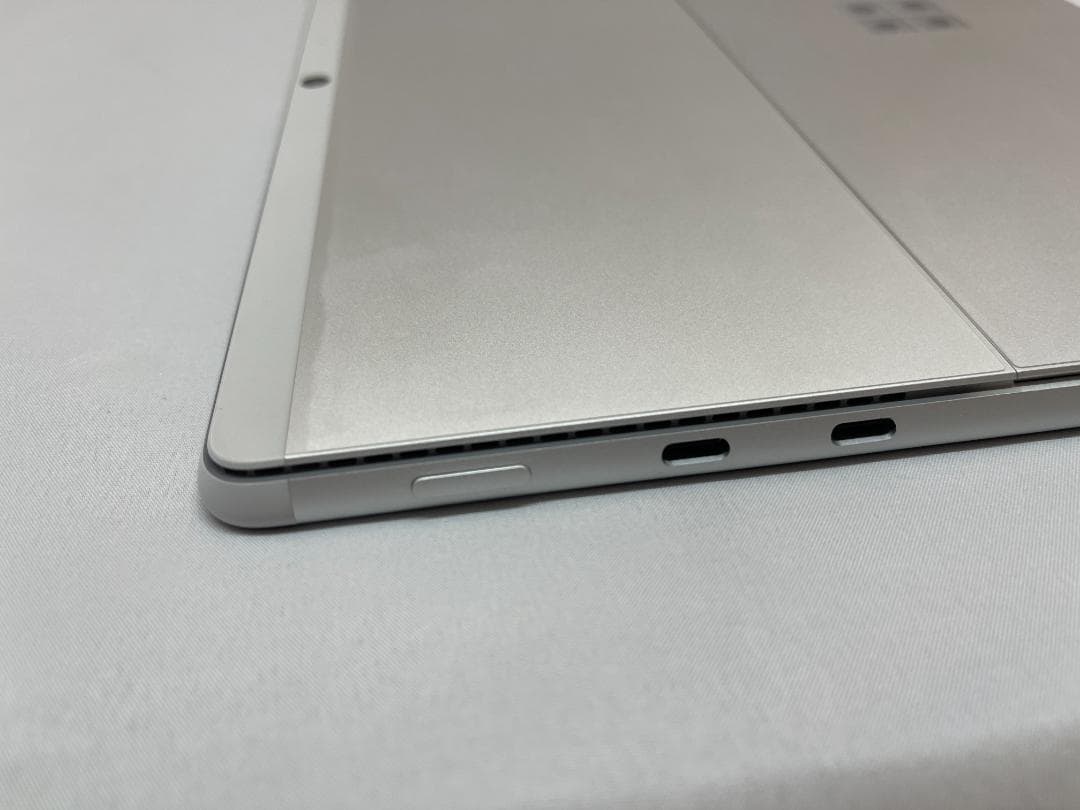 Surface Pro8　Core i5・16GB・LTE・キーボード・ペン付き