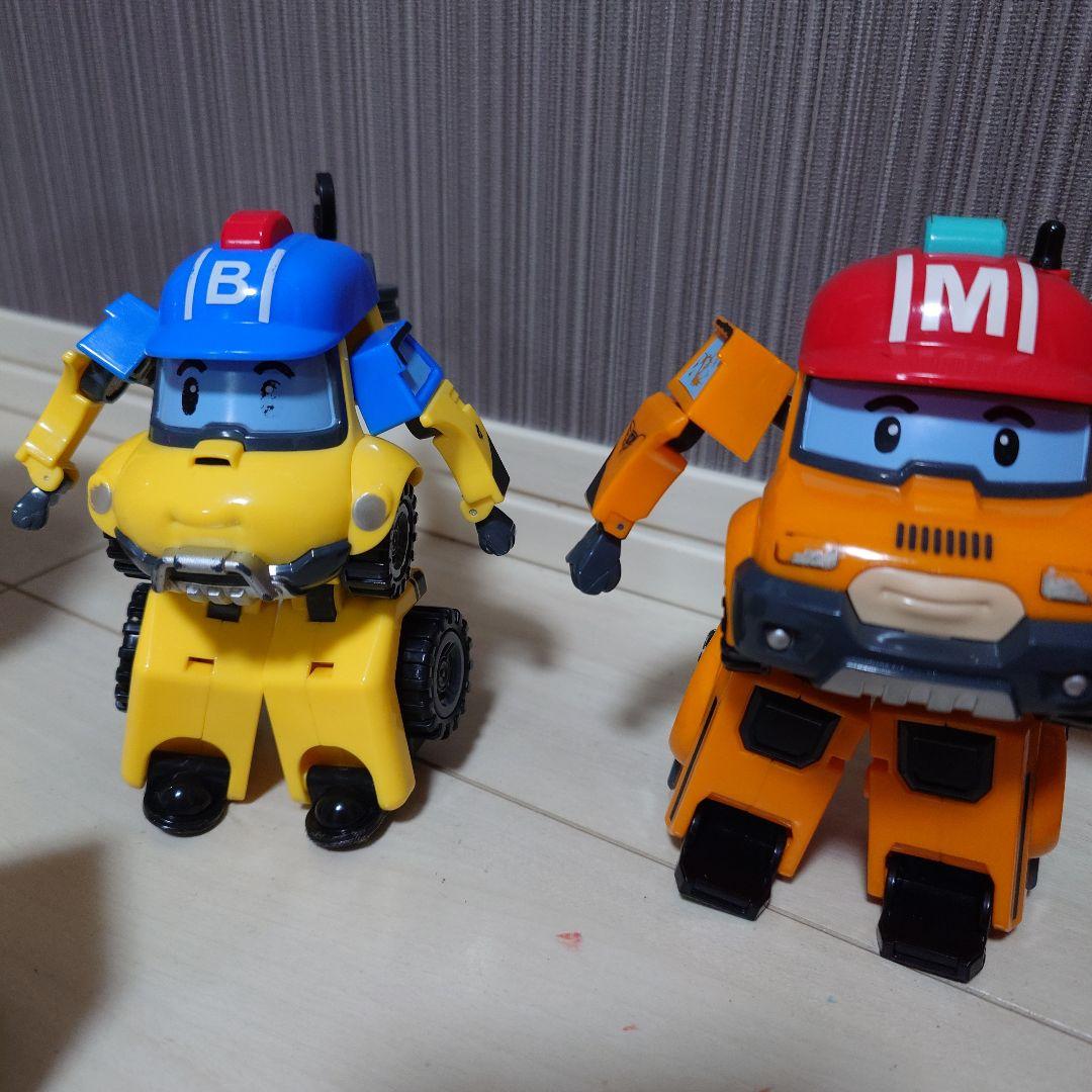 ロボカーポリー　変身変形ロボット　ダイキャスト　ミニカー　スクールビー　収納