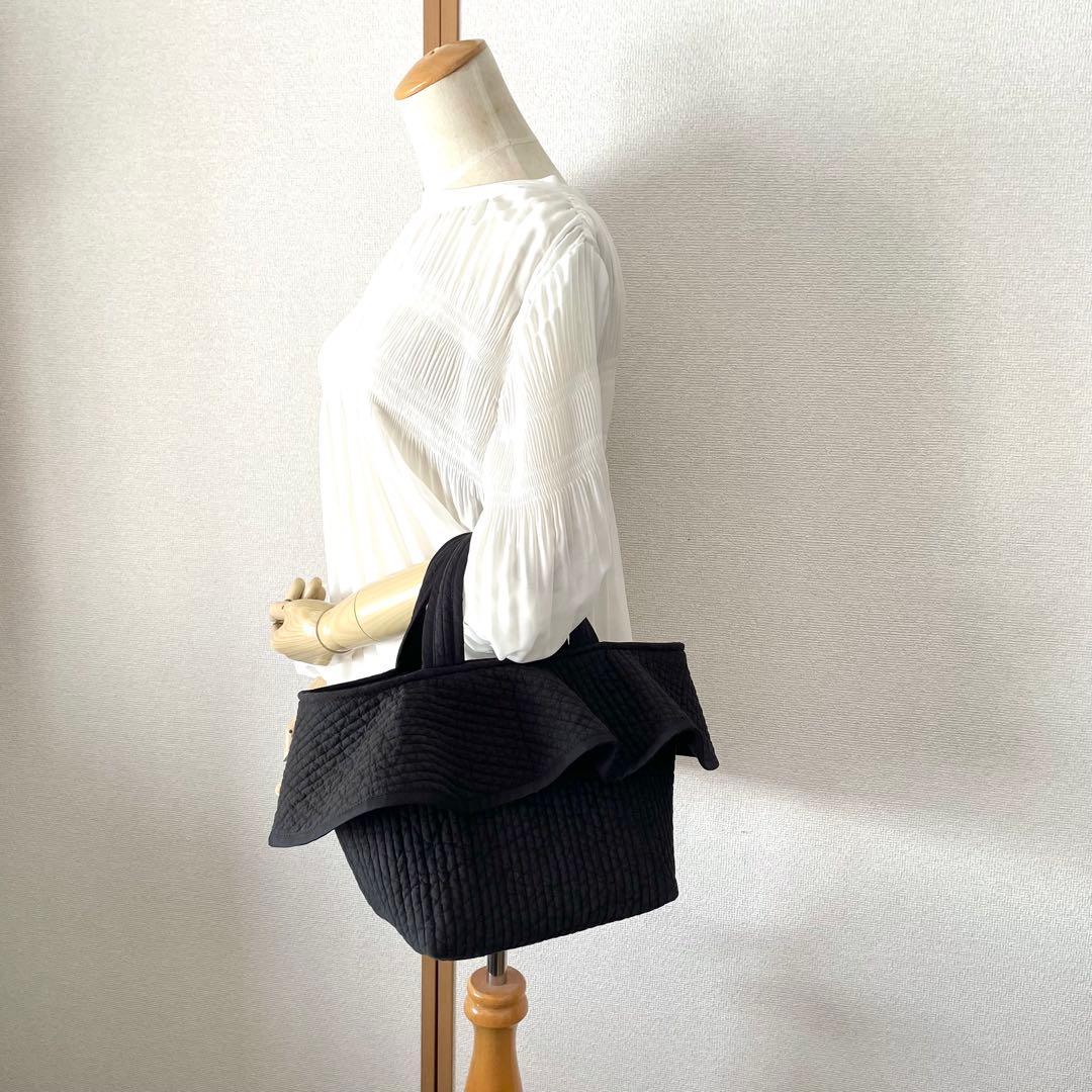 フレアフリル付きトートバッグ（M）　ヌビバッグ　ブラック　ハンドメイド