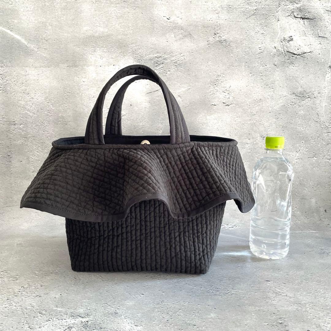 フレアフリル付きトートバッグ（M）　ヌビバッグ　ブラック　ハンドメイド