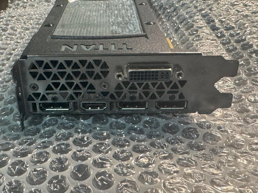 NVIDIA GeForce GTX TITAN X 本体