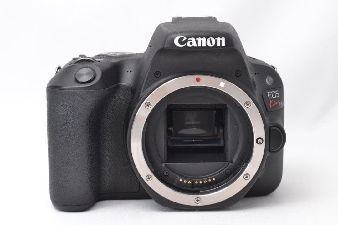 ■美品 S数7,950回 ■ キャノン　Canon Kiss X9 レンズキット