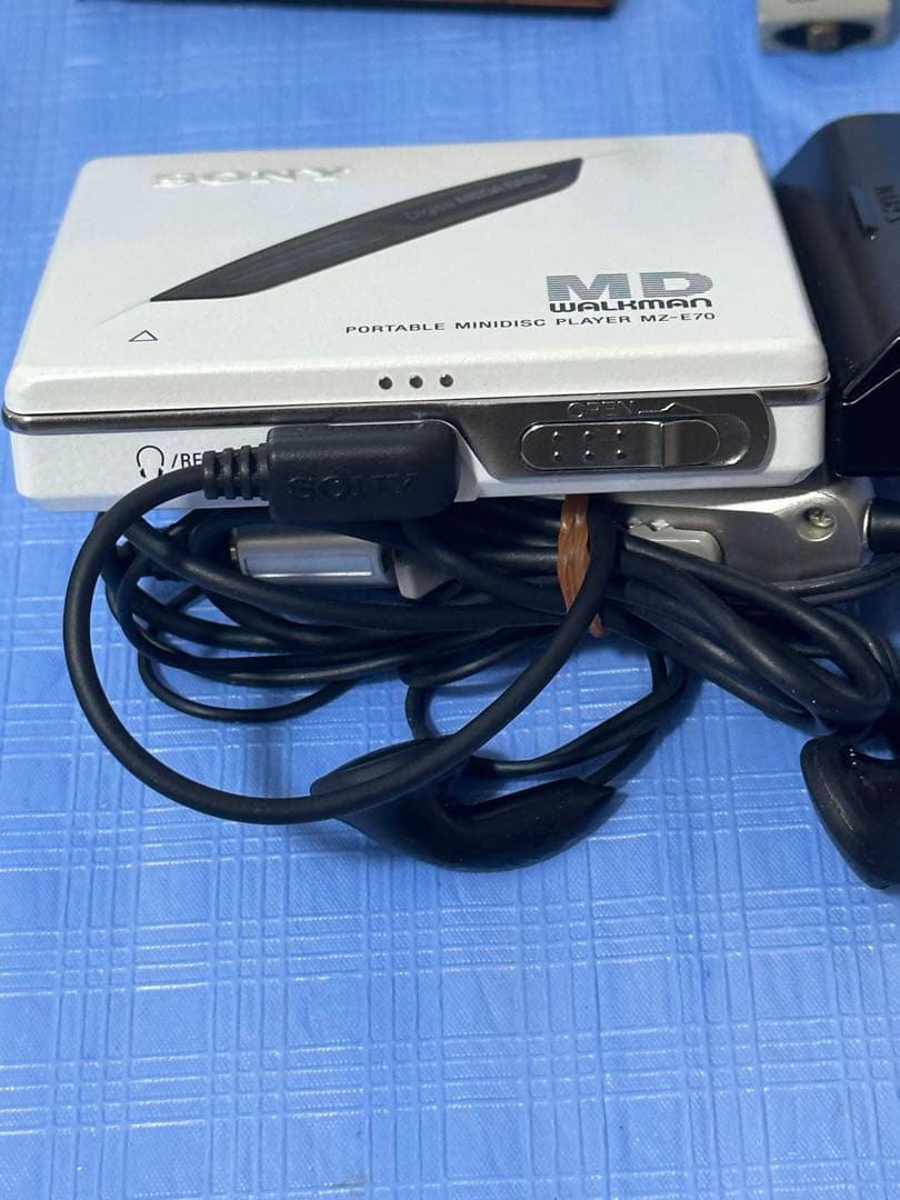 SONY ポータブルミニディスクプレーヤー MZ-E70　動作確認済