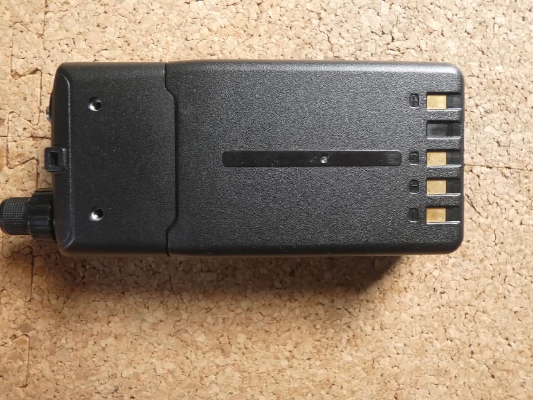 TH-D74 UV FMトランシーバー