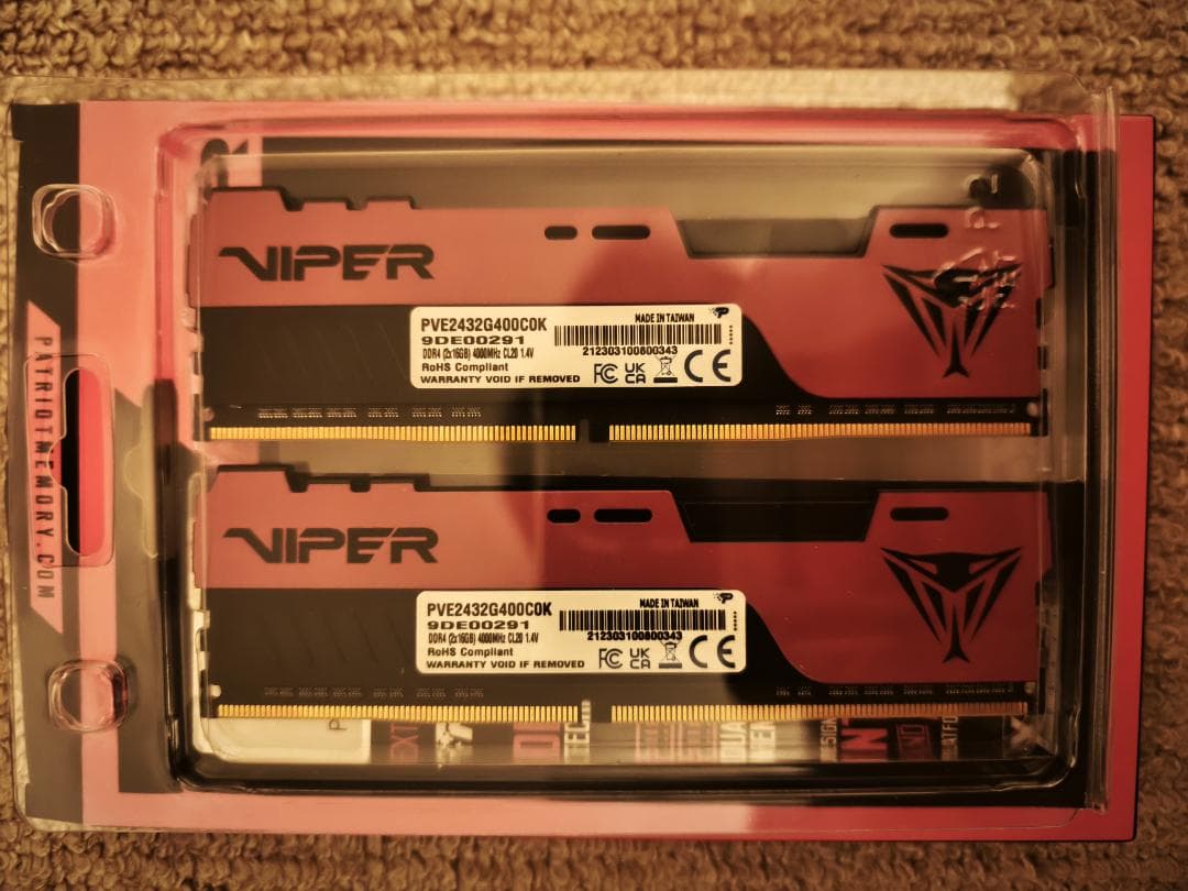 メモリー PATRIOT Viper 32GB DDR4 4000MHz