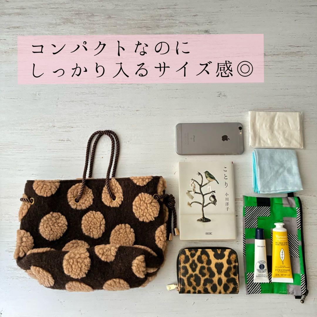 新作☁︎ハトメ巾着バッグ☁︎イタリア製ニット☁︎大きなドット柄☁︎ブラウン