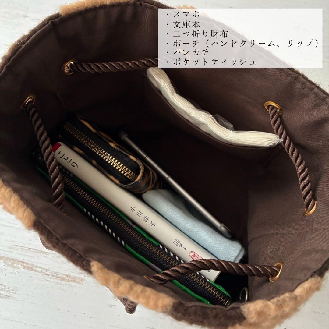 新作☁︎ハトメ巾着バッグ☁︎イタリア製ニット☁︎大きなドット柄☁︎ブラウン