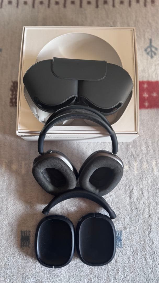 ブラック ワイヤレスヘッドホン Air pods max