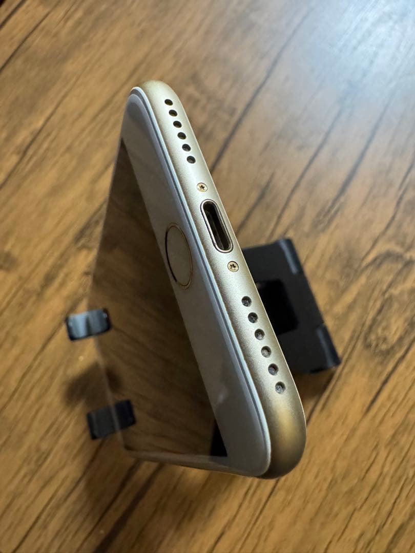 iPhone 7 ゴールド 128GB 本体のみ SIMフリー