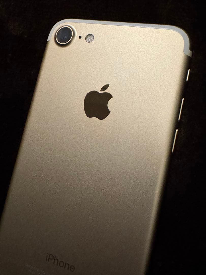 iPhone 7 ゴールド 128GB 本体のみ SIMフリー