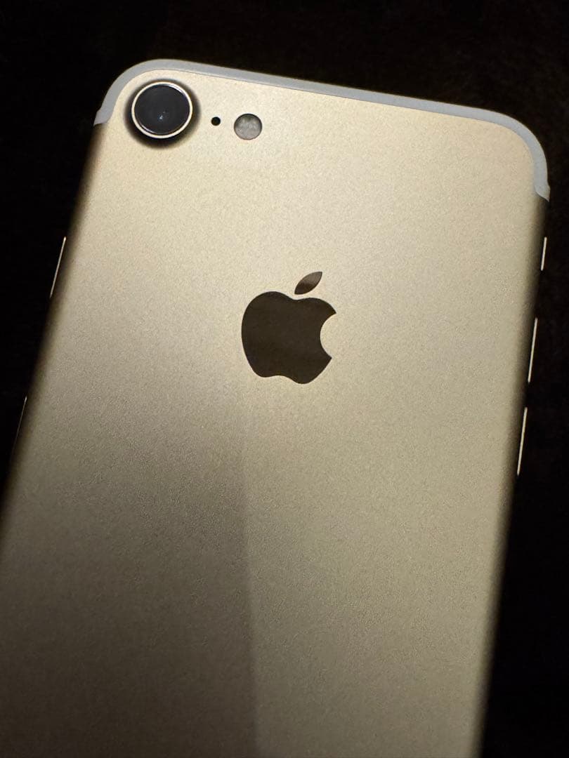 iPhone 7 ゴールド 128GB 本体のみ SIMフリー