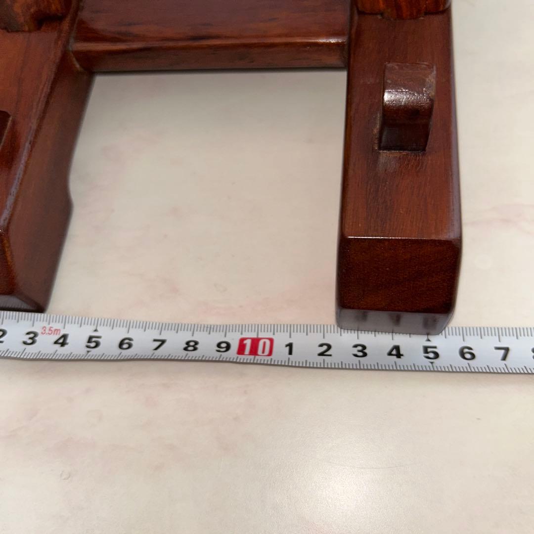 ★《美品》★ 【紫檀の皿立て】、　【有田焼 】「華山・萬右衛門 」飾り皿