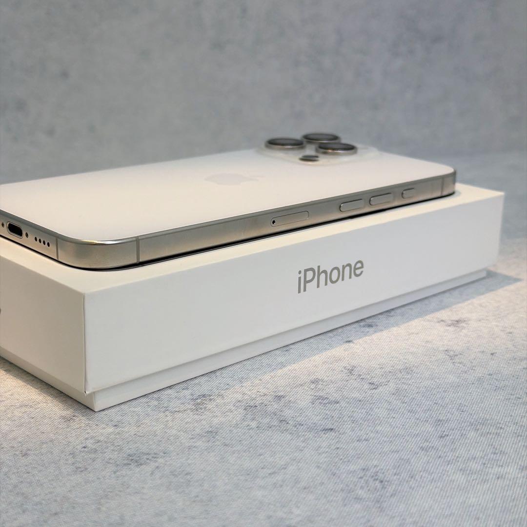 iPhone 16 Pro Max 1TB/SIMフリー/バッテリー93%