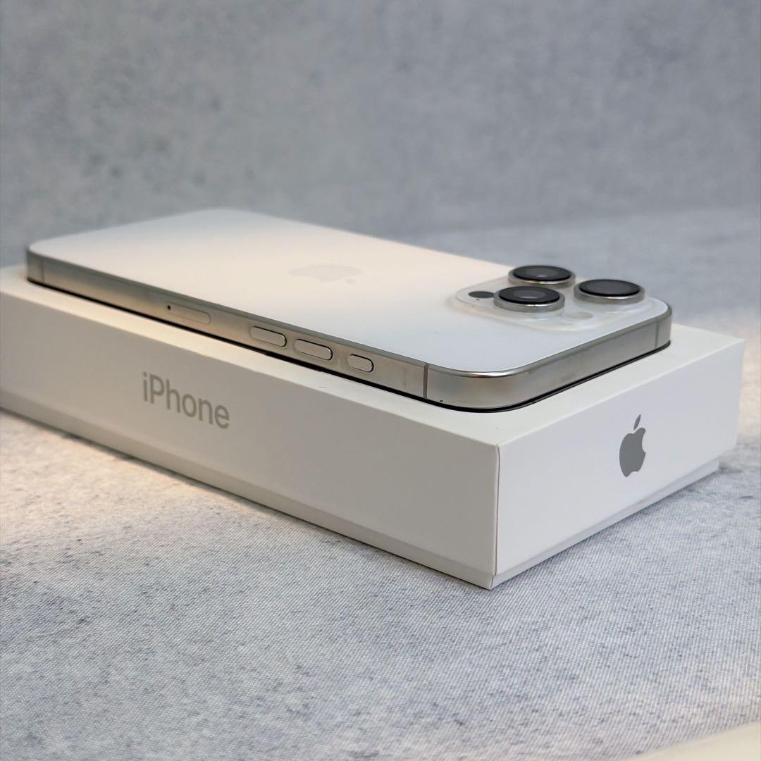 iPhone 16 Pro Max 1TB/SIMフリー/バッテリー93%