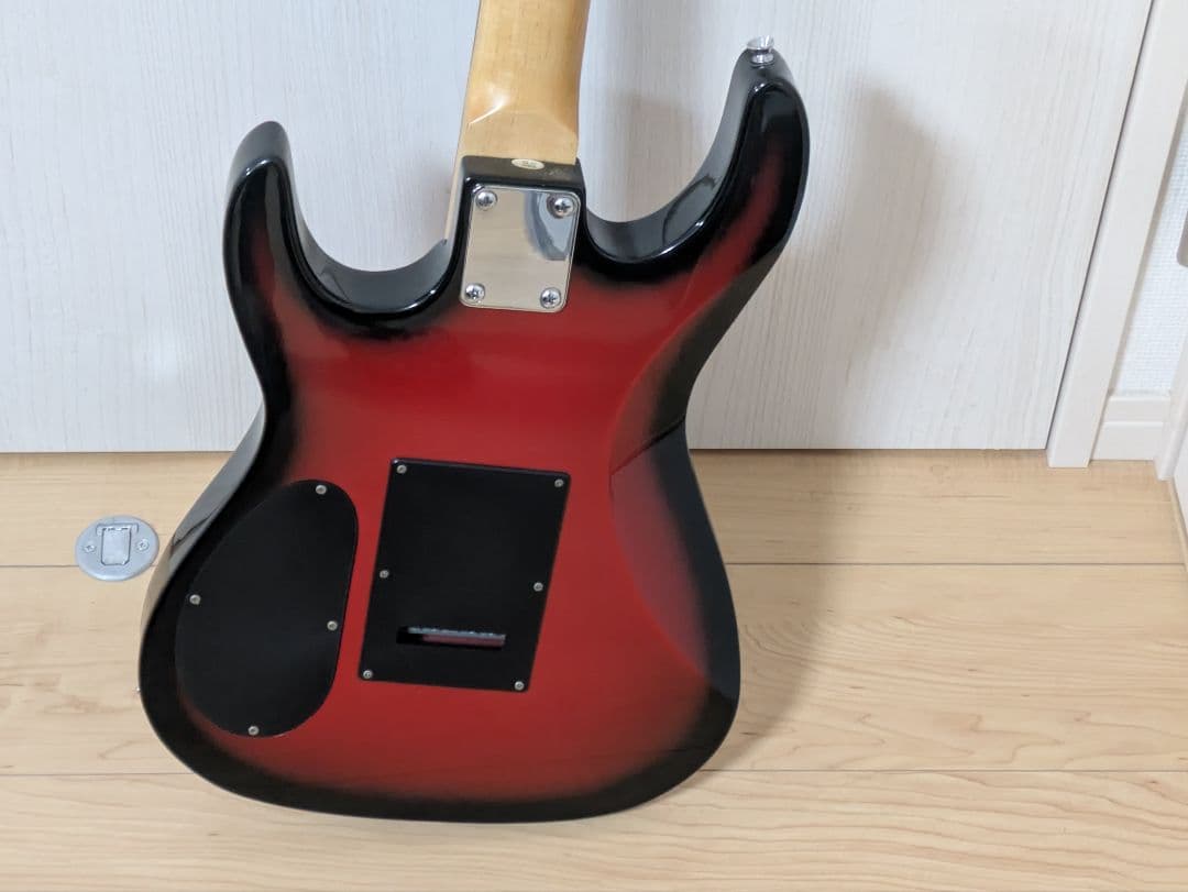 エレキギターPrologue　カスタムメイド　グラデーションレッドソフトケース付