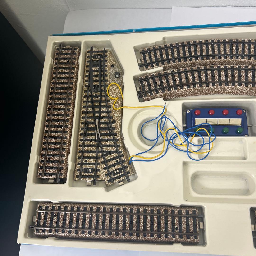 鉄道模型　　HOゲージ　２両編成セット、線路