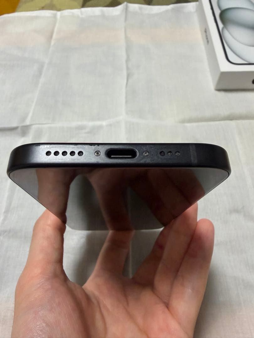 【美品】iPhone15 ブラック 128GB SIMフリー バッテリー85%