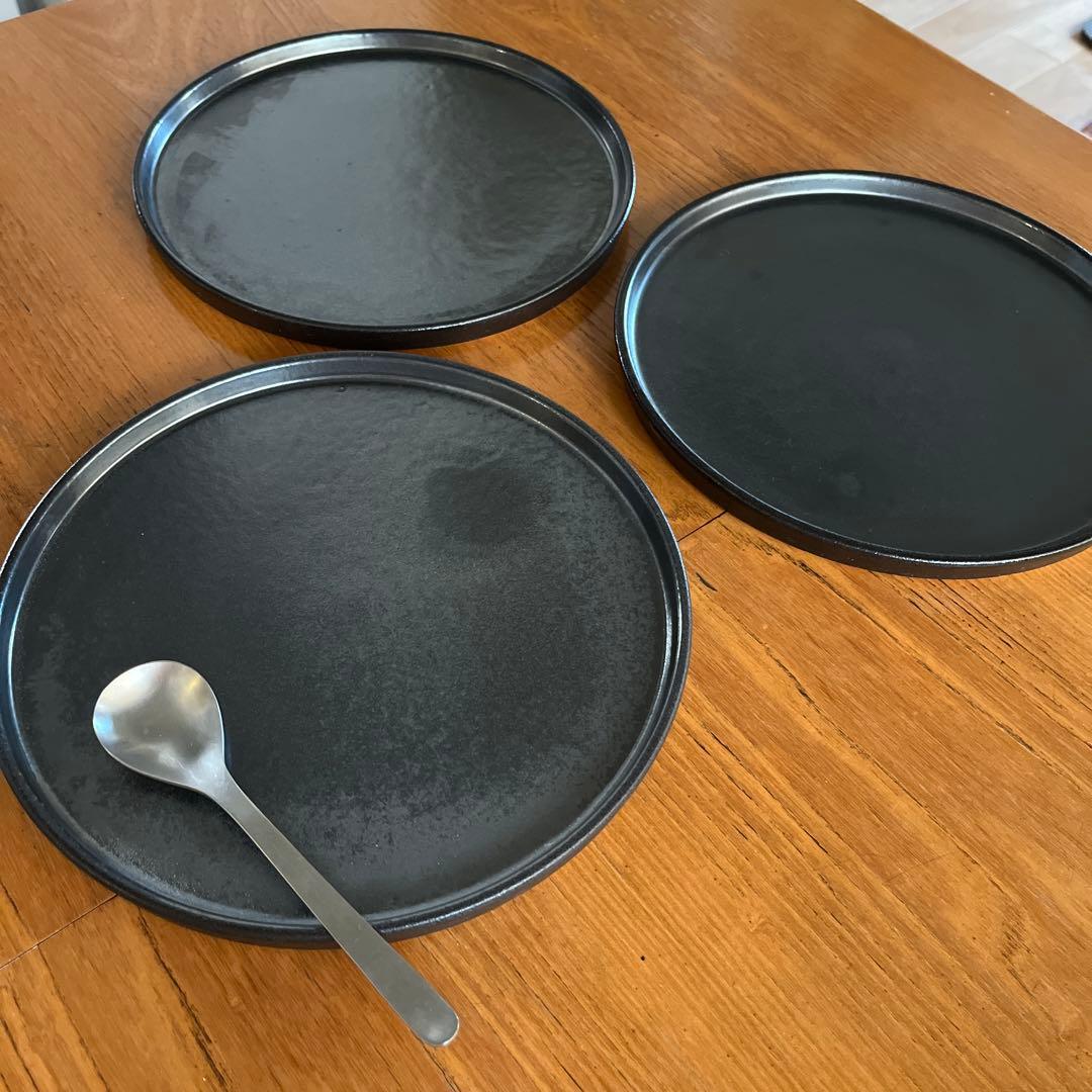 アクタスSHIGARAKI Round PLATE黒いプレート26㎝　3枚セット