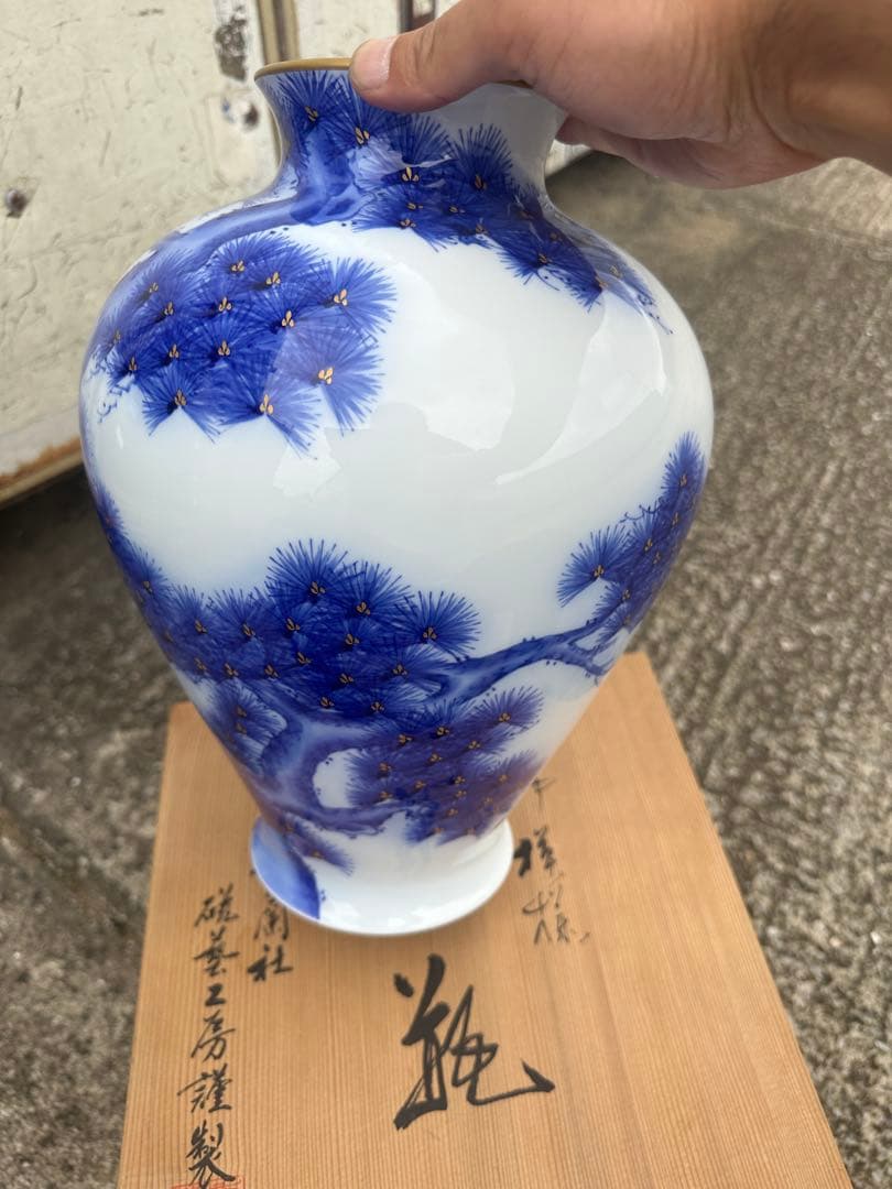 香蘭社　染錦模様　花瓶 鶴と松の絵柄 陶器花瓶