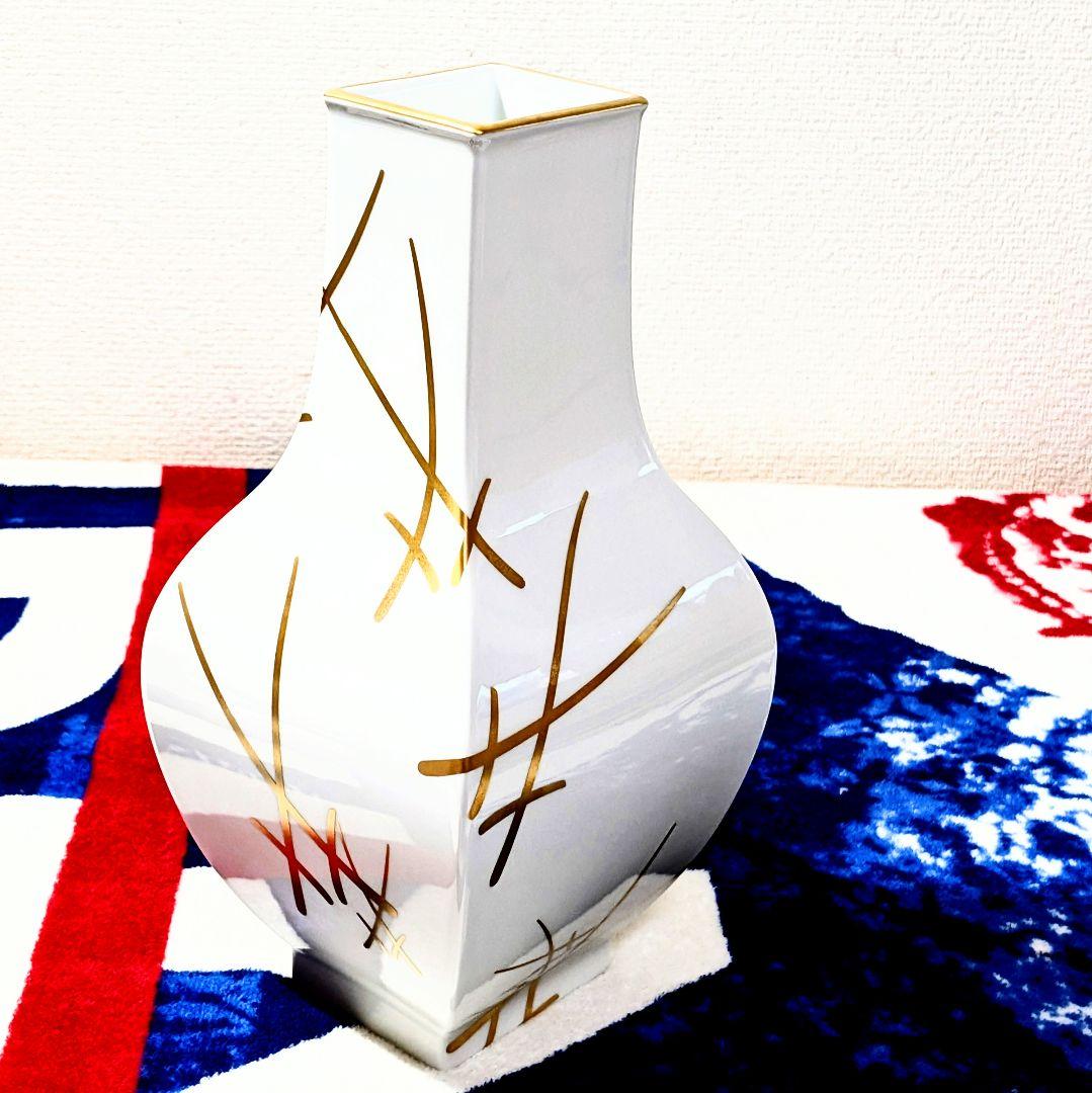 未使用品　マイセン花花瓶　ゴールド剣マーク　⚔️