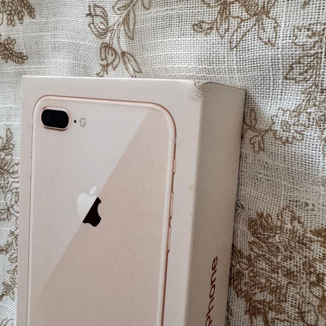 【iPhone 8 Plus ゴールド】本体＋箱あり