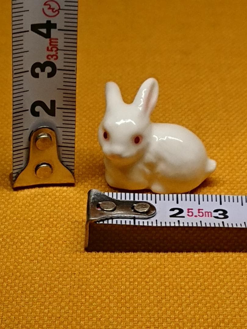 ウサギ　兎　白兎　陶器　オブジェ　置物　インテリア　工芸品　美術品　A1184