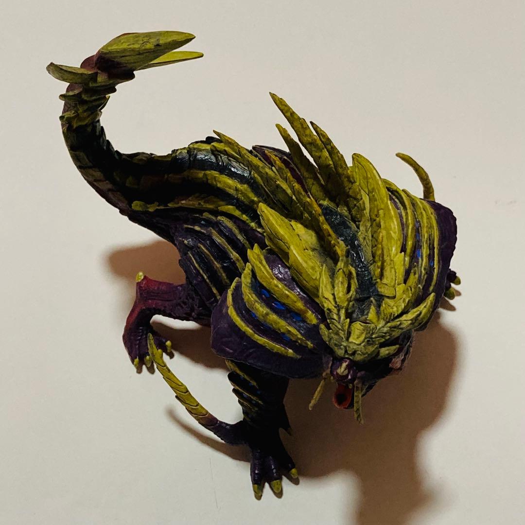 美品✳️モンスターハンター『マガイマガド 怒り状態 カプコン フィギュアビルダー』