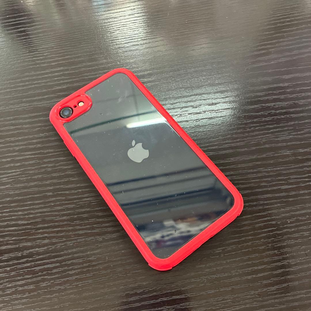 Apple iPhone SE ブラック ケース付き