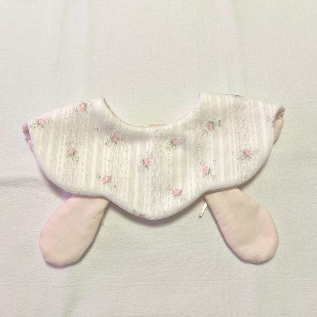 32 ハンドメイドスタイ　うさ耳　小花柄　リボン　ベビースタイ