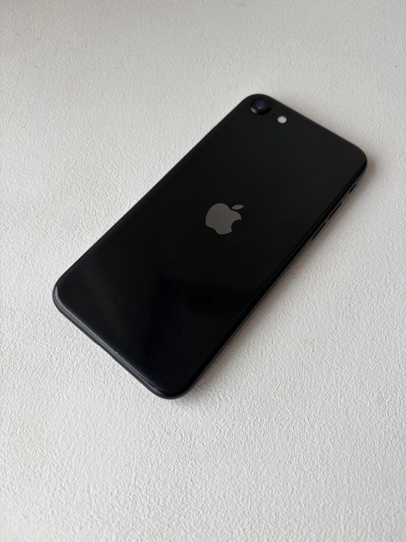 iPhoneSE 第2世代 64GB SIMフリー/箱・未使用充電ケーブル付き