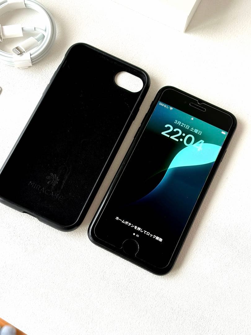 iPhoneSE 第2世代 64GB SIMフリー/箱・未使用充電ケーブル付き