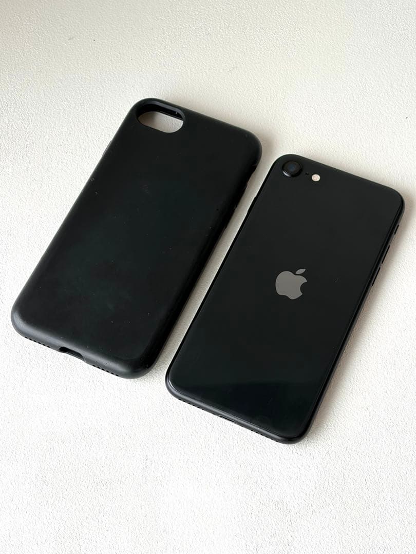 iPhoneSE 第2世代 64GB SIMフリー/箱・未使用充電ケーブル付き