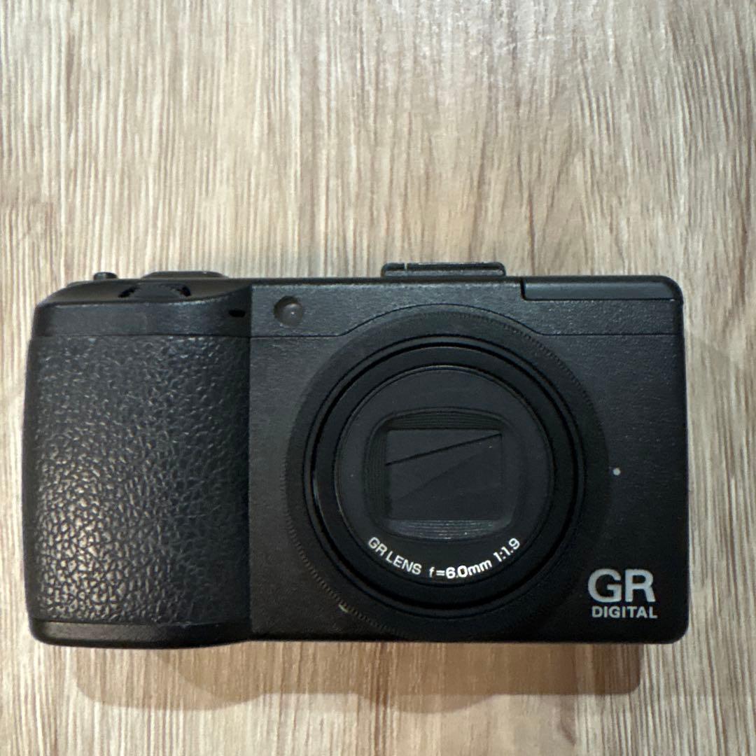 RICOH GR DIGITAL III 本体、付属品ほぼ完品と純正OPケース