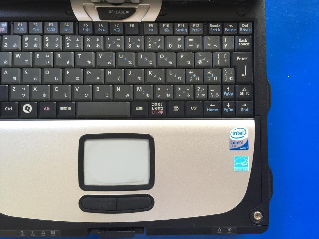 TOUGHBOOK CF-19 落下や衝撃、水、埃に強い　堅牢なノートパソコン