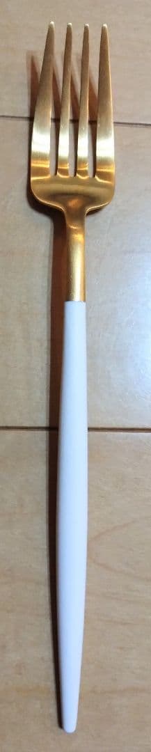 クチポール　ホワイト×ゴールドカトラリー各種セット 5点