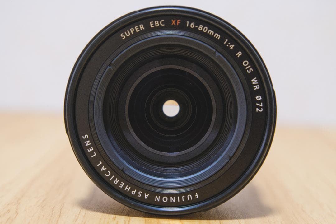 FUJIFILM XF 16-80mm F4 R OIS WR レンズフード付き