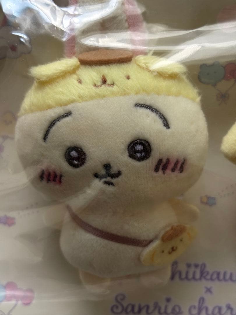 ちいかわ×サンリオキャラクターズ ペアブローチ（うさぎ＆ポムポムプリン）