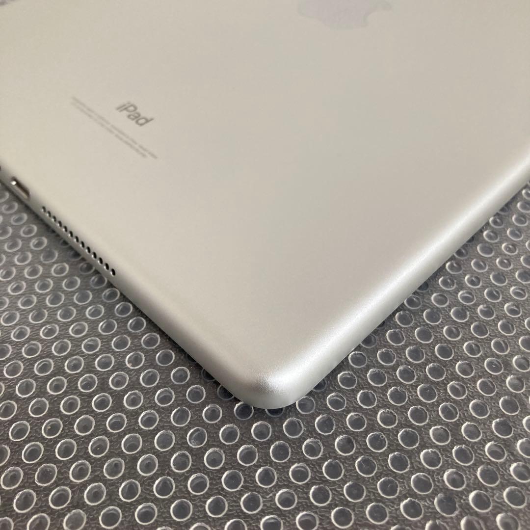 4077【早い者勝ち】美品☆iPad6 第6世代 32GB SIMフリー☆