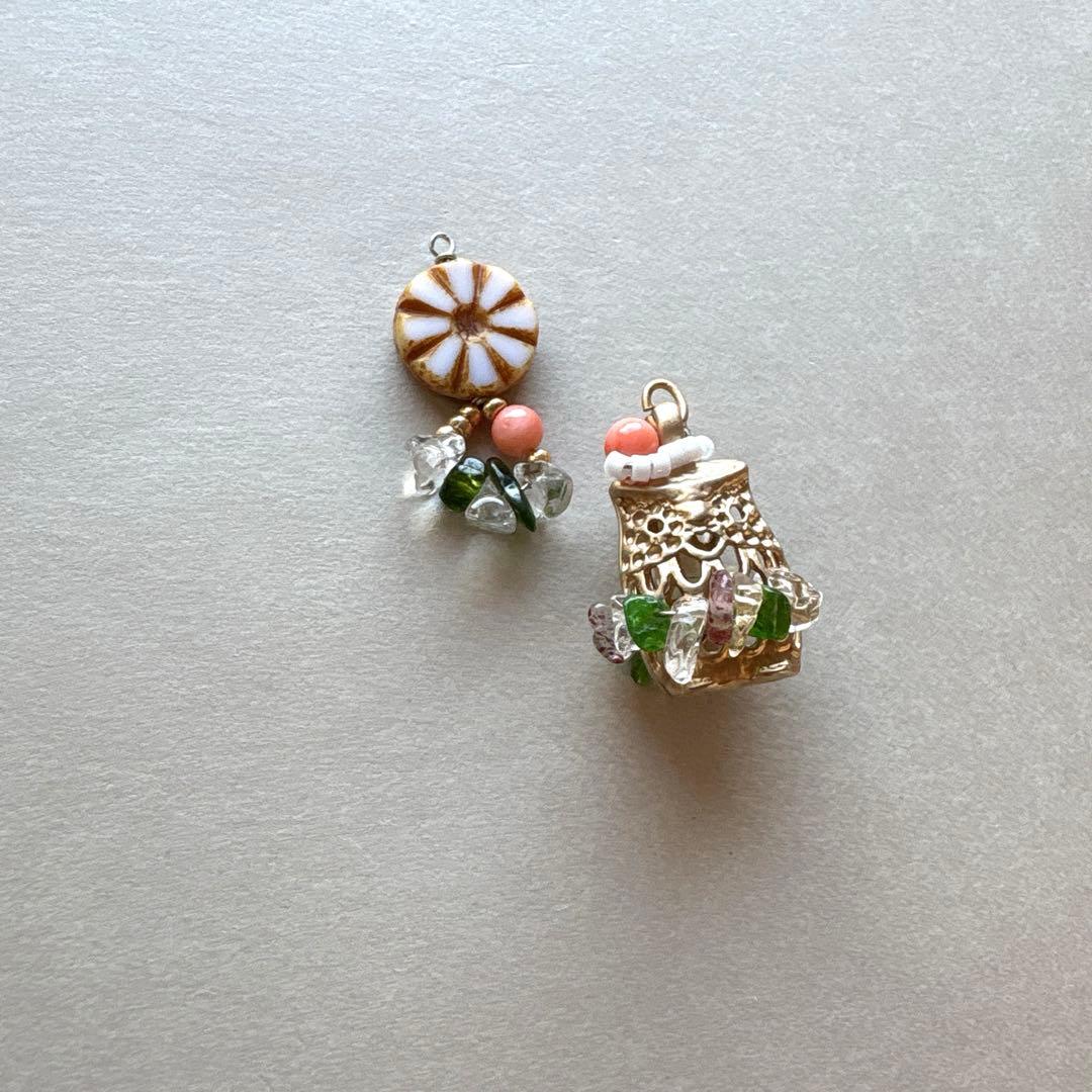 no.0029 春山のフクロウ　桃色珊瑚のお帽子　一点物