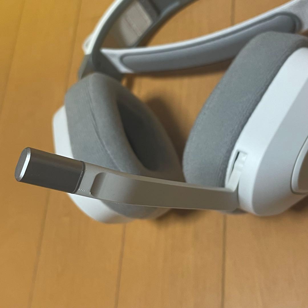 CORSAIR HS80 RGB WIRELESS ゲーミングヘッドセット
