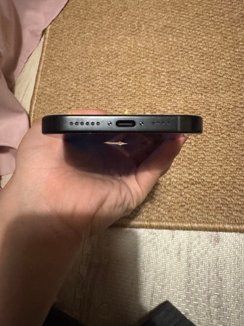 さいたまさんiPhone 16 pro max,11月17日純正画面交換し