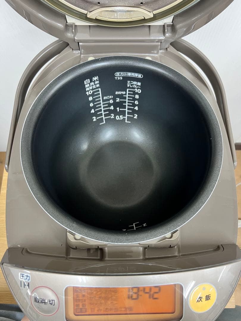 Panasonic 圧力IH炊飯器 SR-PA181 （2012年製）