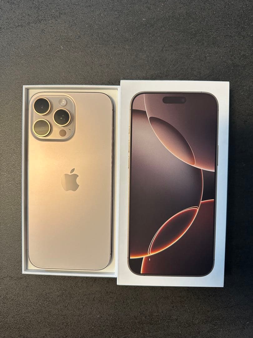 iphone 16 Pro max 256gb バッテリー100% 充放電72回