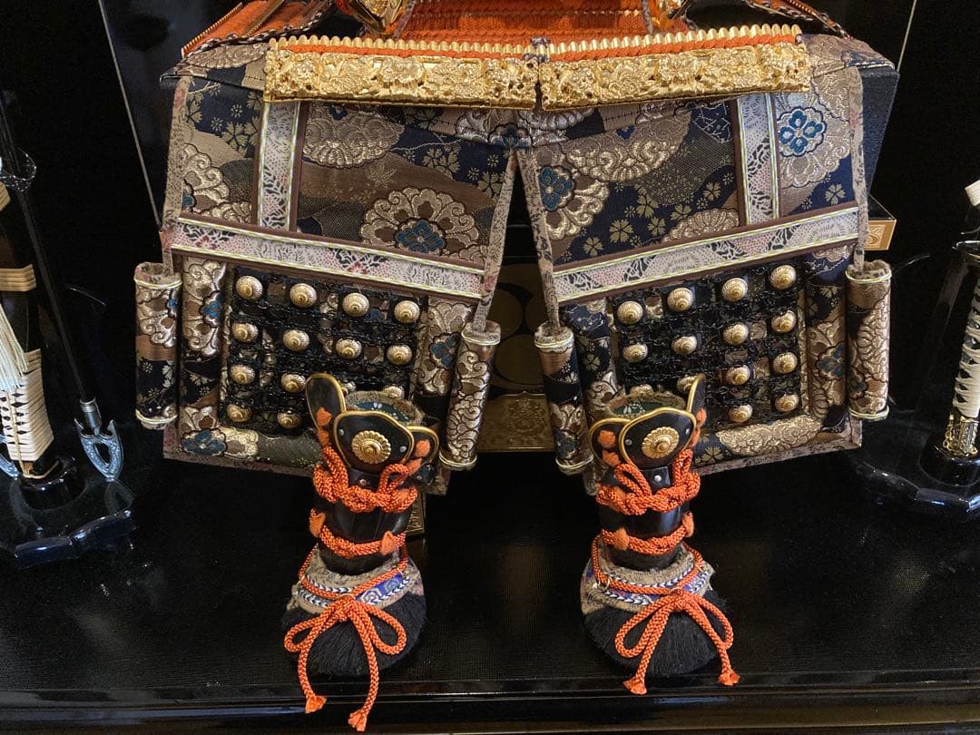 超美品！五月人形　鎧兜一式　彫金　おまけで破魔弓も