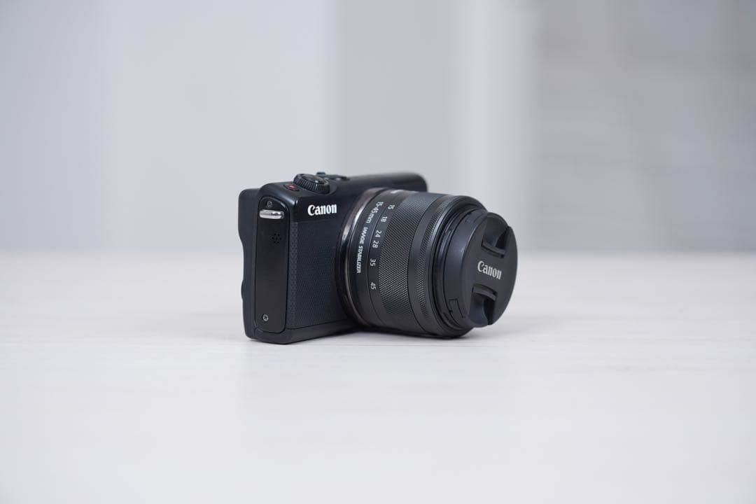 【初心者おすすめ】Canon EOS M100 ダブルレンズキット バッテリー付