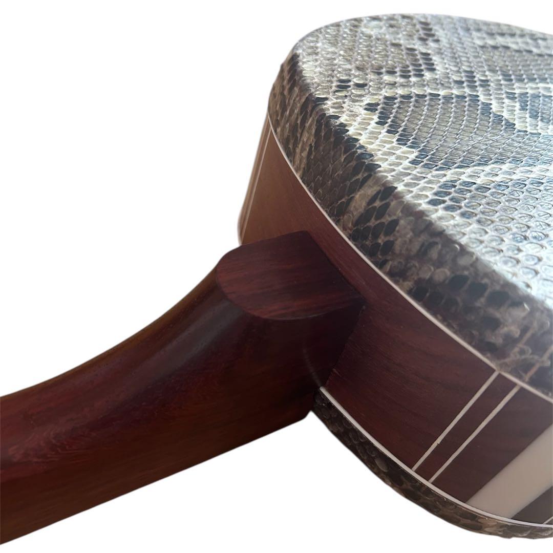 Sanxianマホガニー楽器　中国の弦楽器 ヘビ皮 三線 本体