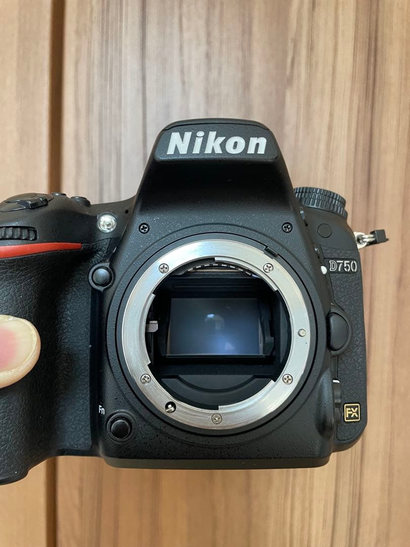 Nikon D750デジタル一眼　レフカメラ